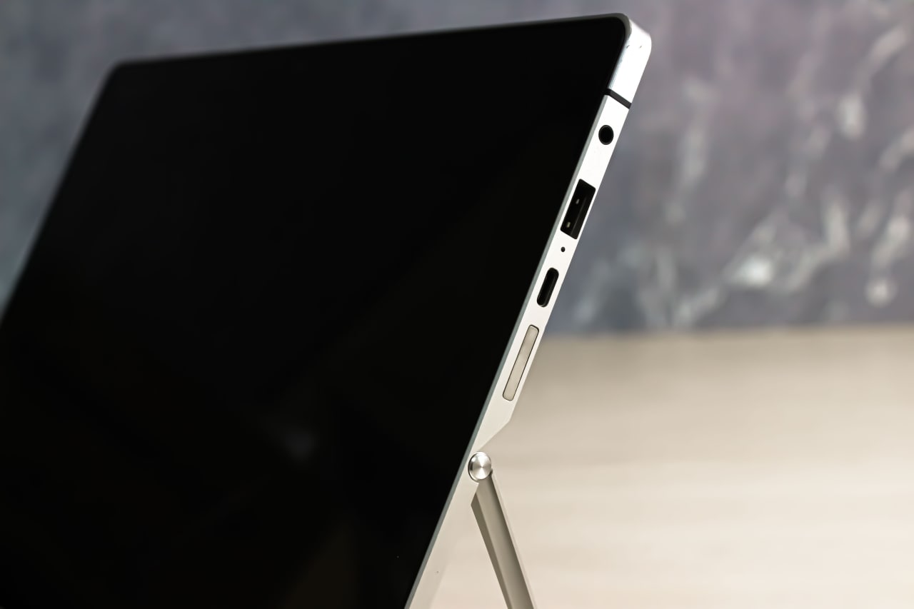 لپ تاپ استوک اچ پی مدل HP ELITE X2 13.3inch — تصویر ۴