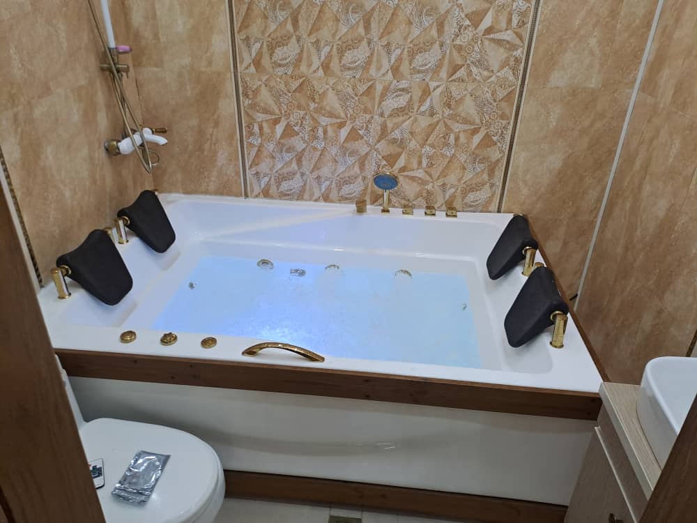 جکوزی مدل الیزه 2 نفره — تصویر ۴