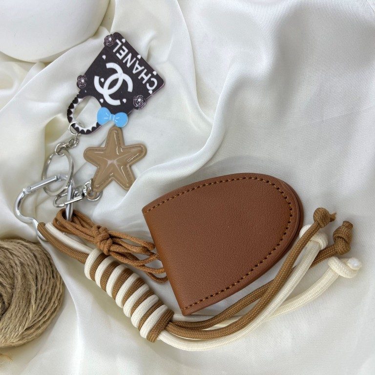 آویز کیف چارم بگ جا عینک ستاره شنل کد J4192 — تصویر ۳