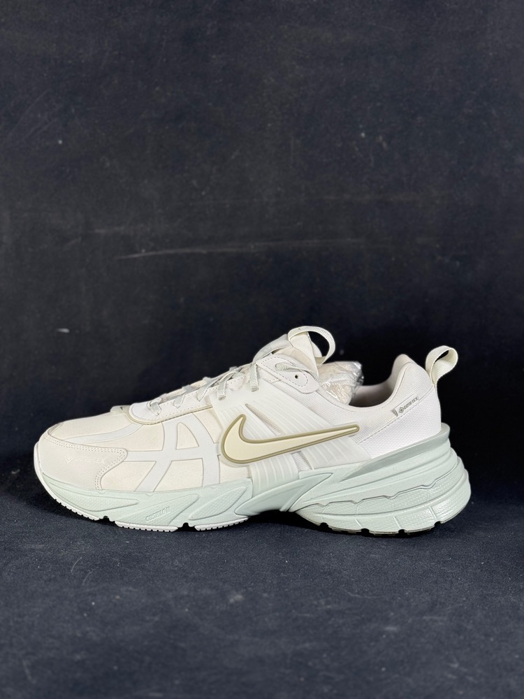 کتانی گورتکس نایک مدل v2k run gtx