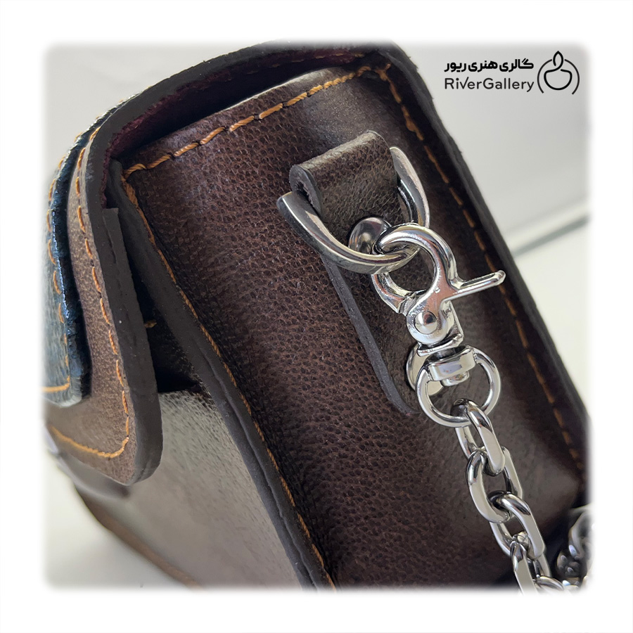 کیف دوشی چرم طبیعی دست ساز زنانه اتصال — تصویر ۴