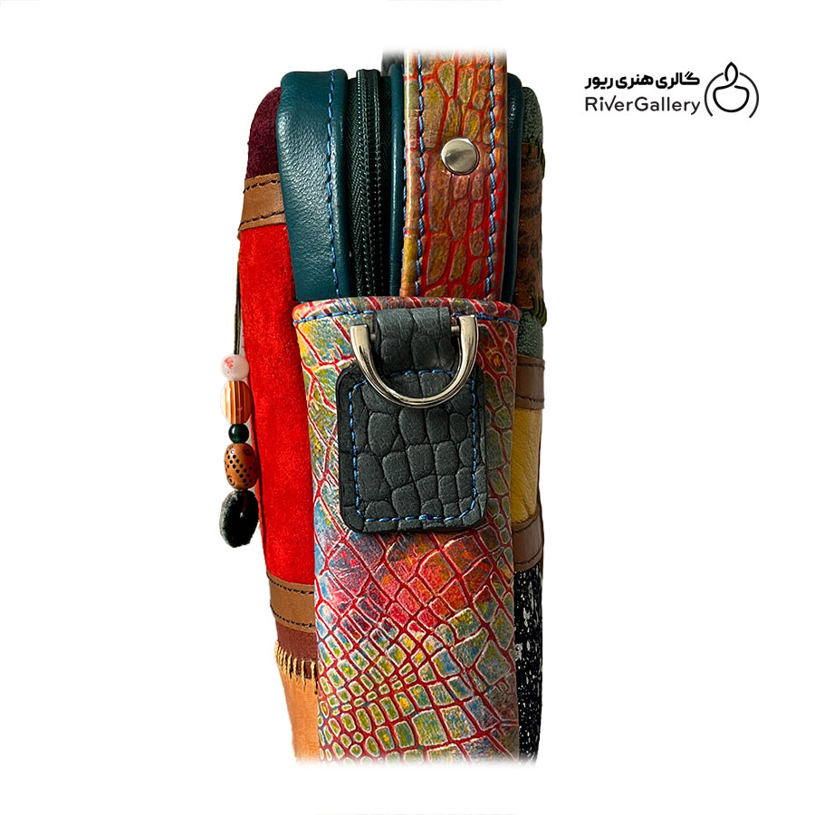 کیف دوشی چرم طبیعی دست ساز تکه‌دوزی — تصویر ۶