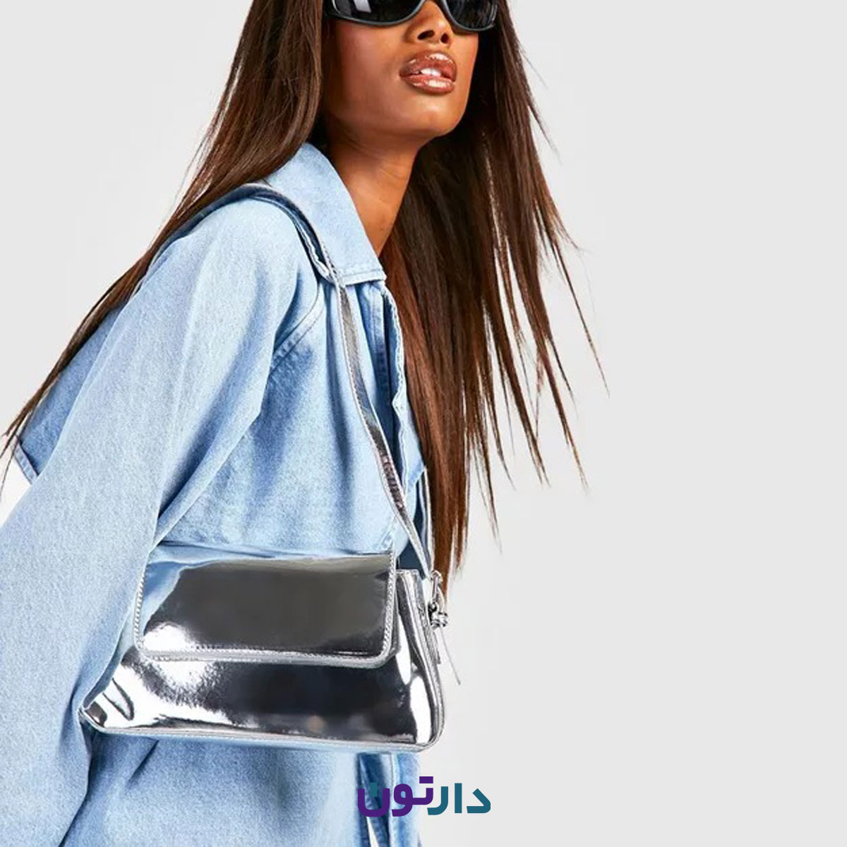 کیف دوشی زنانه نقره ای برند boohoo مدل GZZ53872 — تصویر ۳