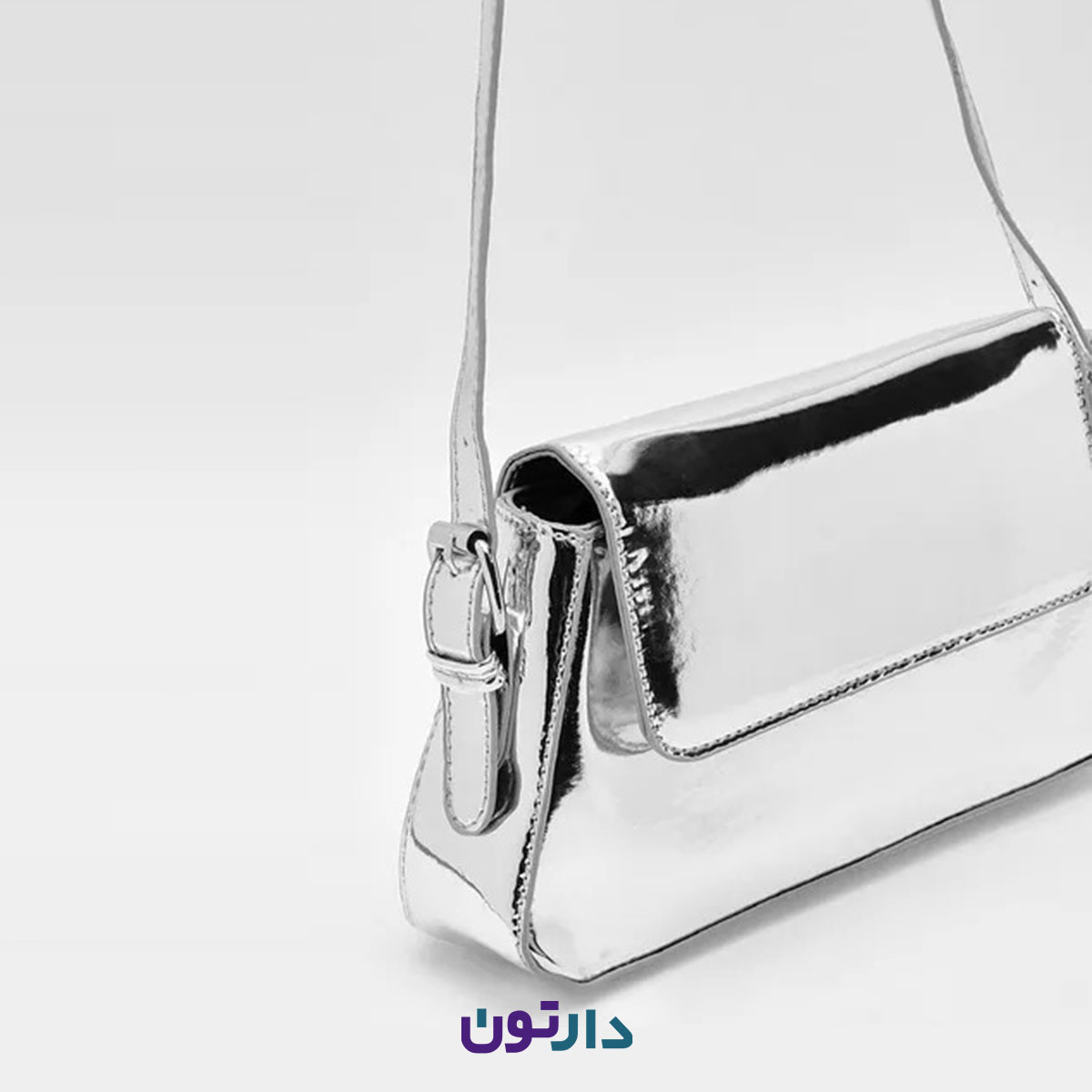 کیف دوشی زنانه نقره ای برند boohoo مدل GZZ53872 — تصویر ۴