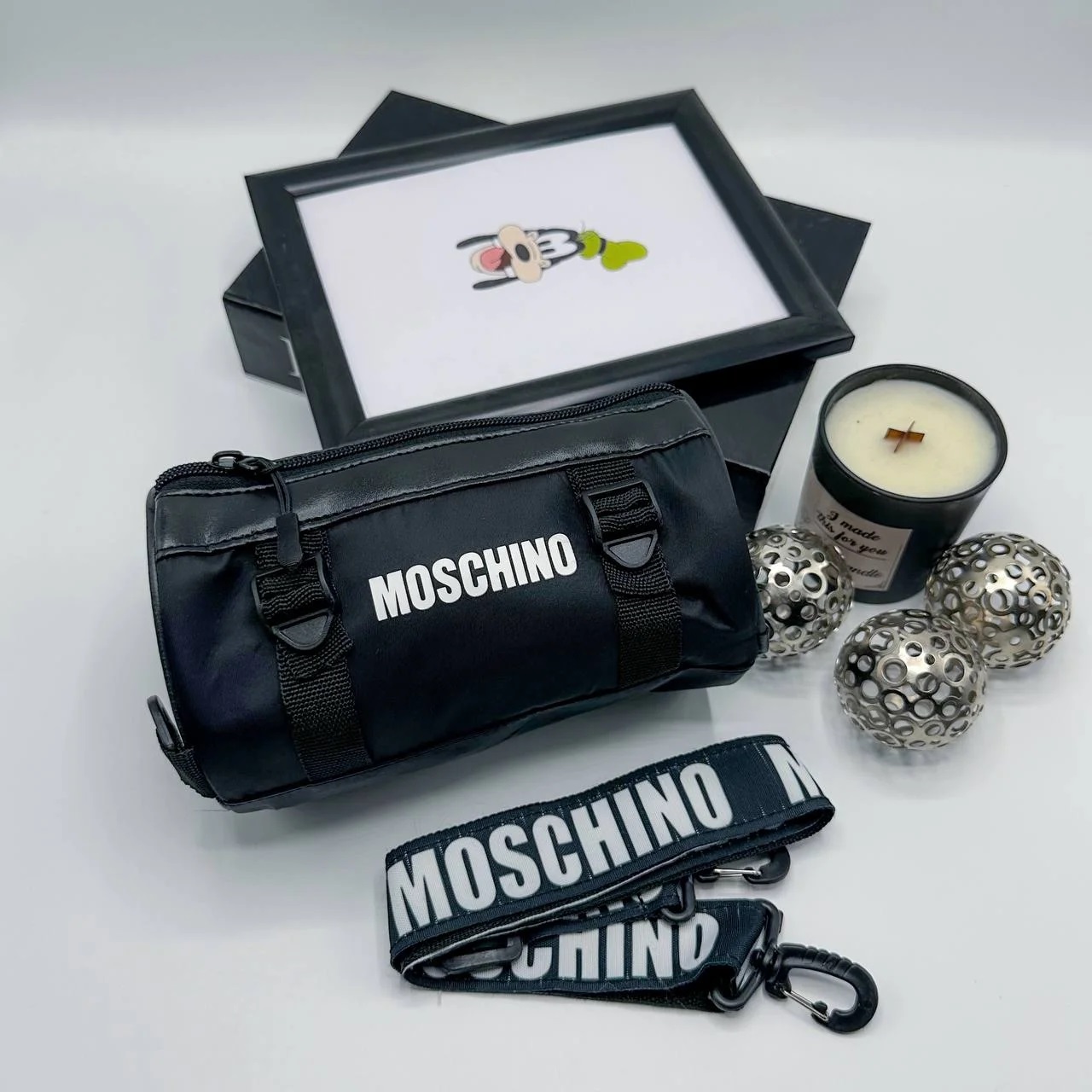 کیف مشکی MOSCHINO — تصویر ۲