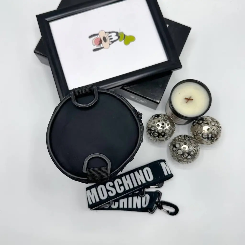 کیف مشکی MOSCHINO — تصویر ۳