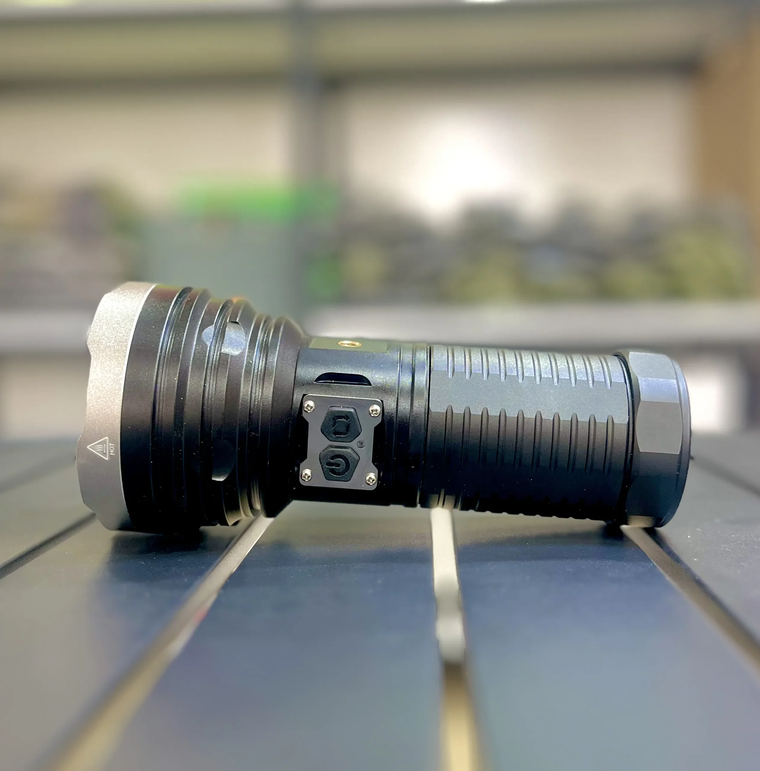 چراغ قوه اسمال سان مدل ZY-T170 — تصویر ۴