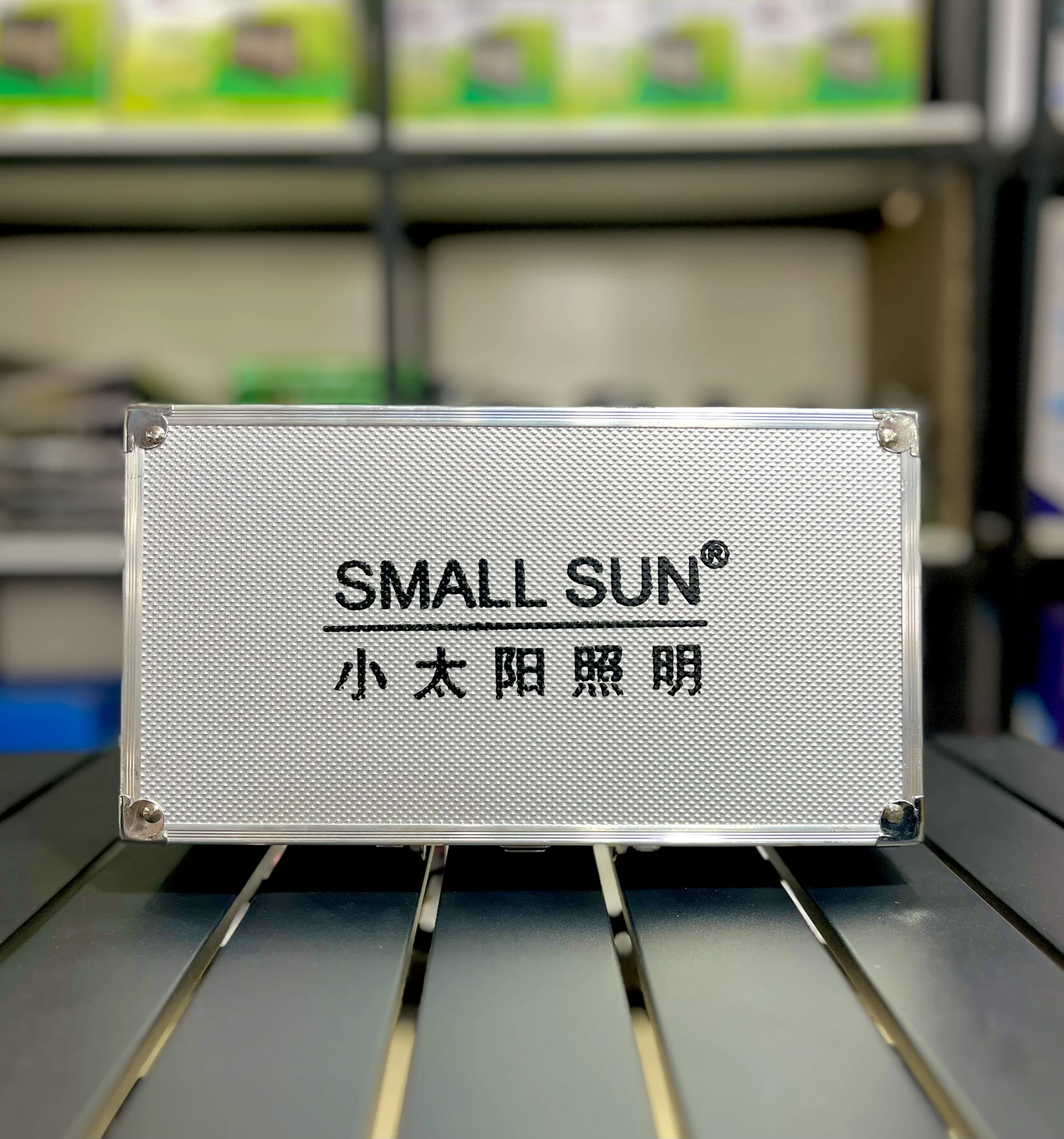 چراغقوه شارژی اسمال سان مدل Small Sun ZY-T601 با درگاه Type-C و خروجی پاوربانک — تصویر ۸