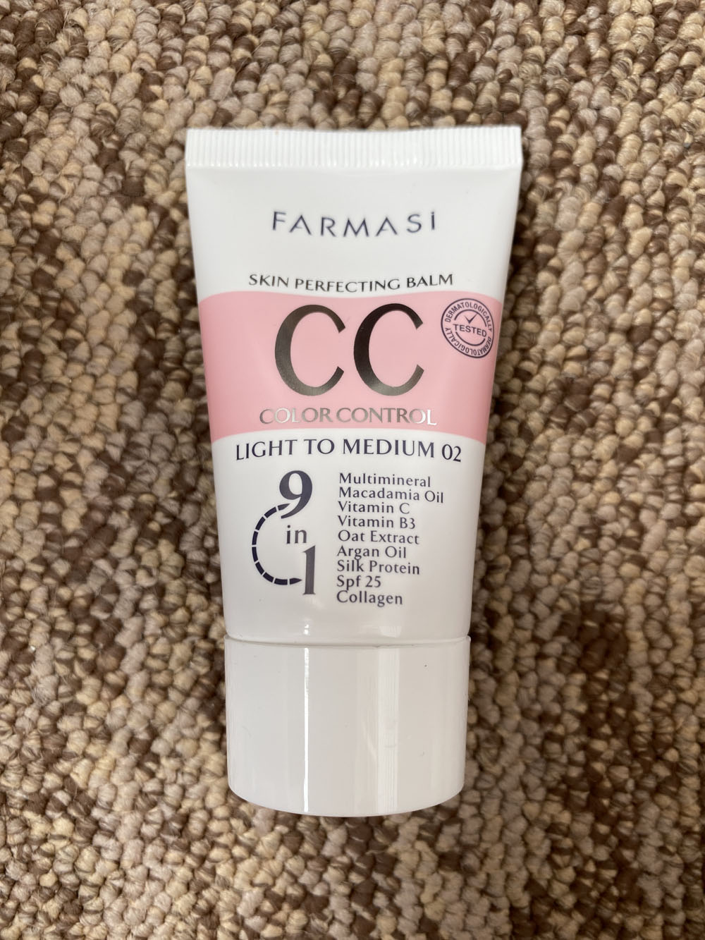 سی سی کرم فارماسی شماره 02 رنگ لایت تو مدیوم (CC CREM FARMASI) — تصویر ۸