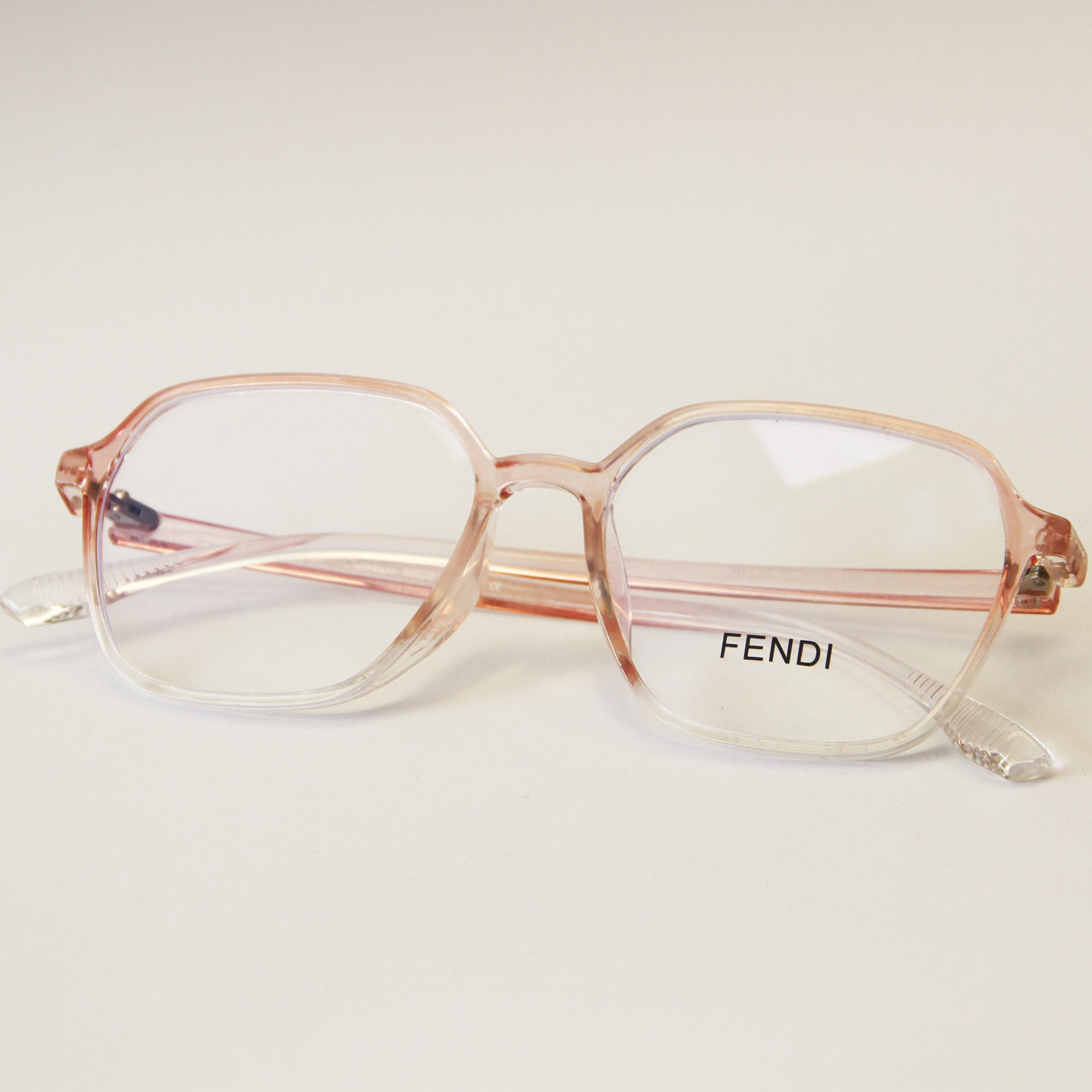 عینک طبی زنانه fendi مدل 20333 — تصویر ۴