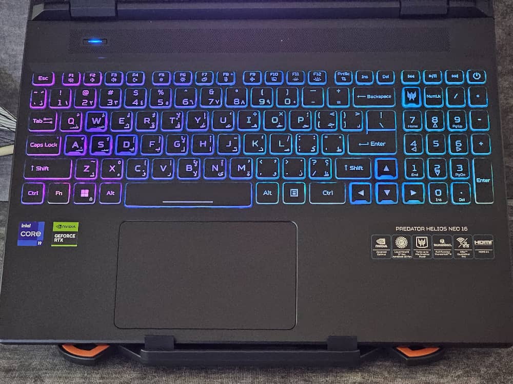 ACER PREDATOR HELIOS NEO i9-13900HX 8GB RTX4070