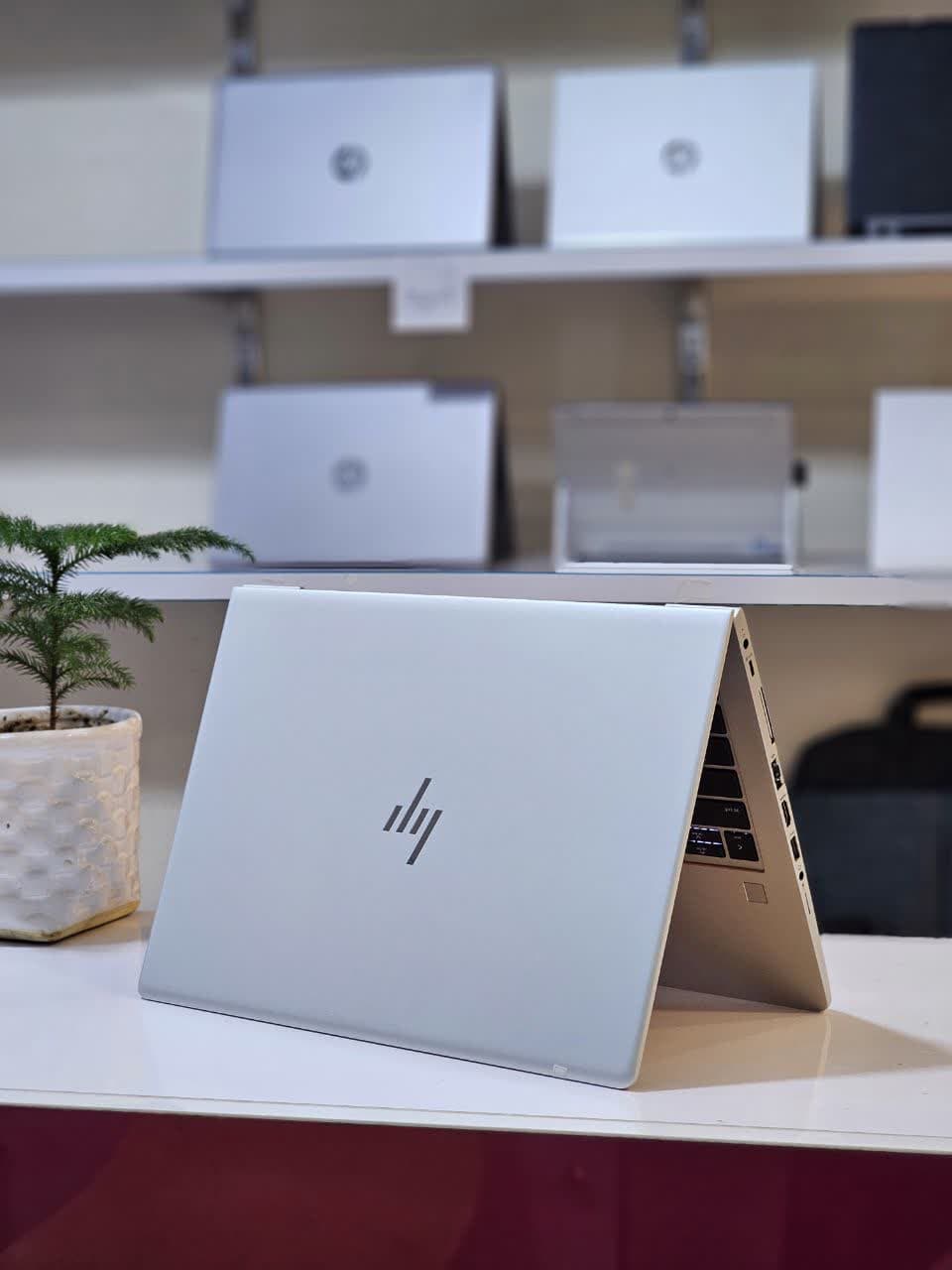 HP 735 G6 RYZEN7-3700PRO 16 256 2GBVGAلپتاپ لمسی — تصویر ۵