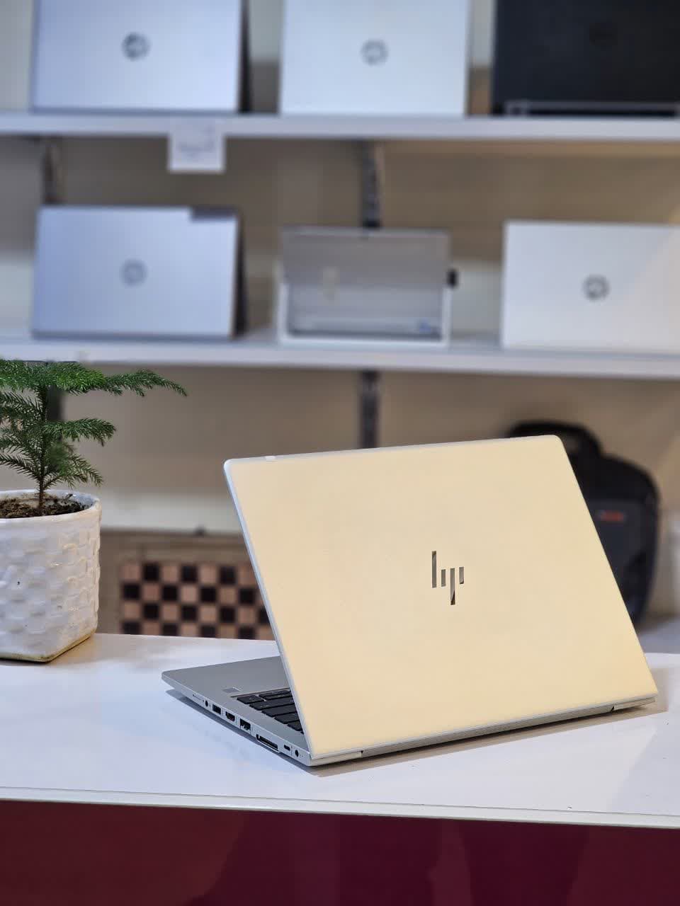HP 735 G6 RYZEN7-3700PRO 16 256 2GBVGAلپتاپ لمسی