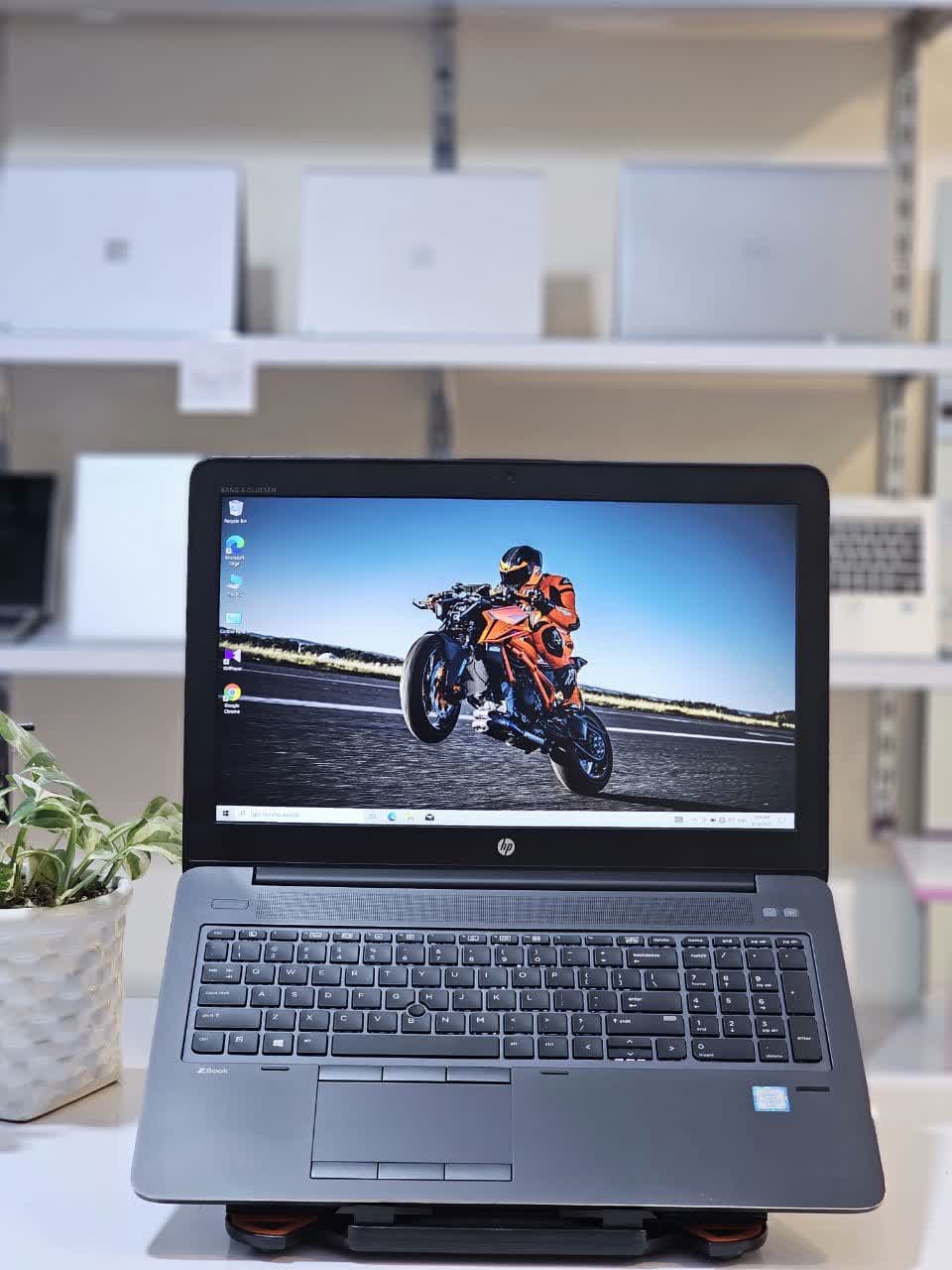 HP ZBOOK G3 I7 6820HQ 16GB 512GB 2GB VGA لپتاپ اچ پی زدبوک