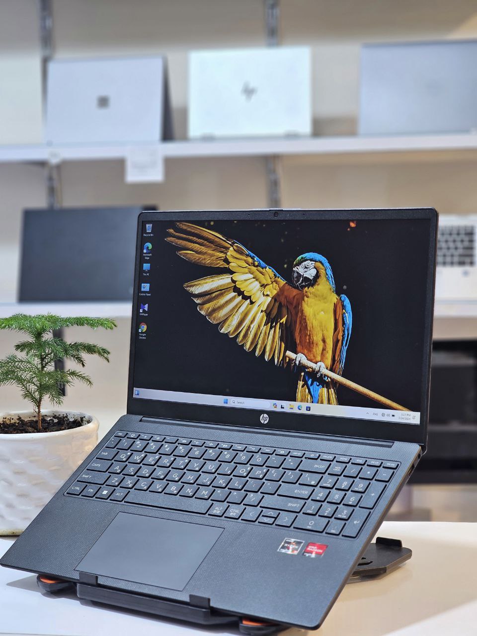 HP LAPTOP15 RYZEN3 7320 8GB 256SSD 512GRAPHICلپتاپ اچ پی2023