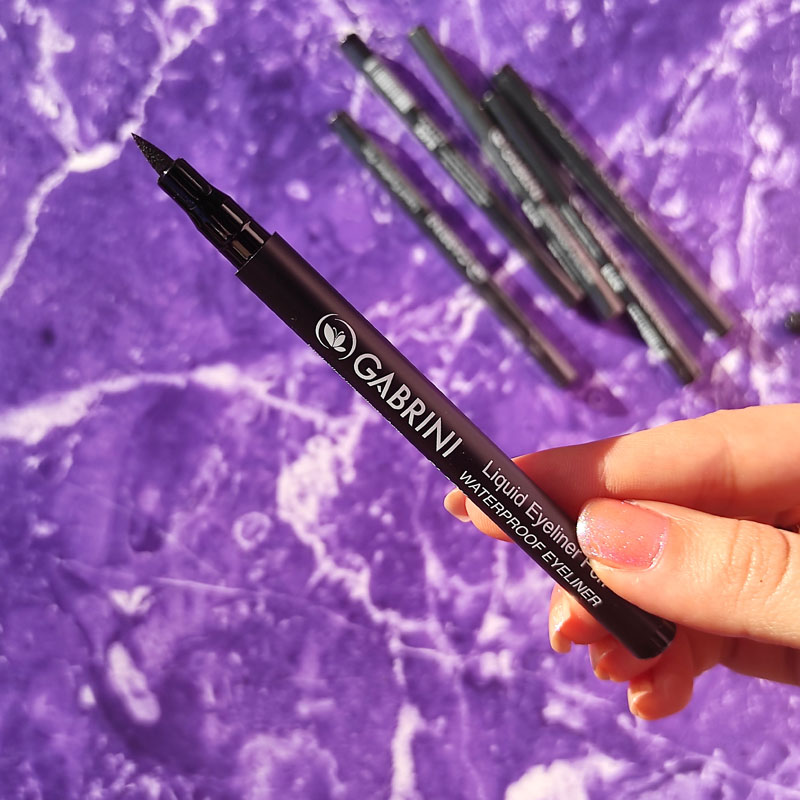 خط چشم ماژیکی گابرینی مدل Liquid Black Eyeliner Pen — تصویر ۳