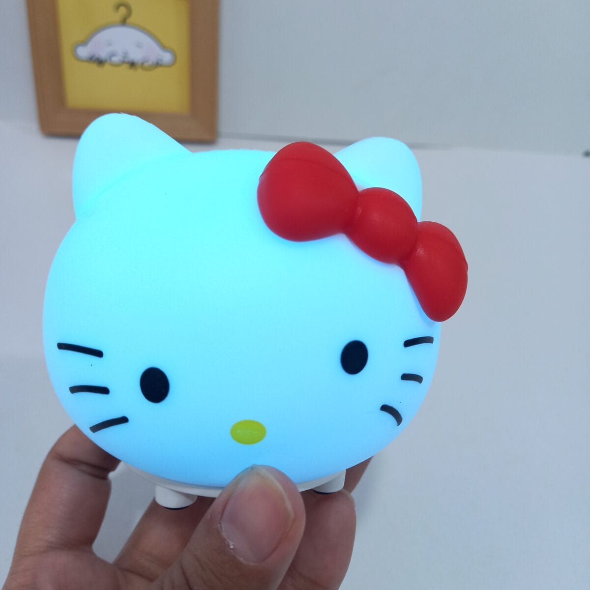 چراغ خواب سیلیکونی طرح کیتی — تصویر ۵