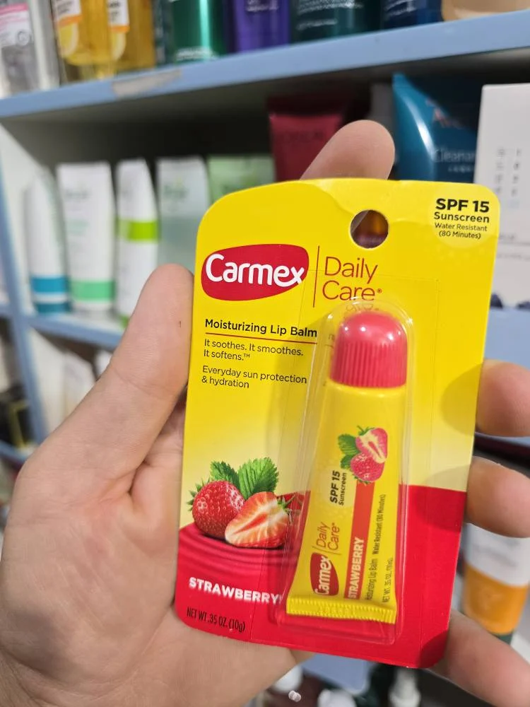 بالم لب توت فرنگی تیوپی کارمکس carmex اصلی به شرط اصالت | اورجینال