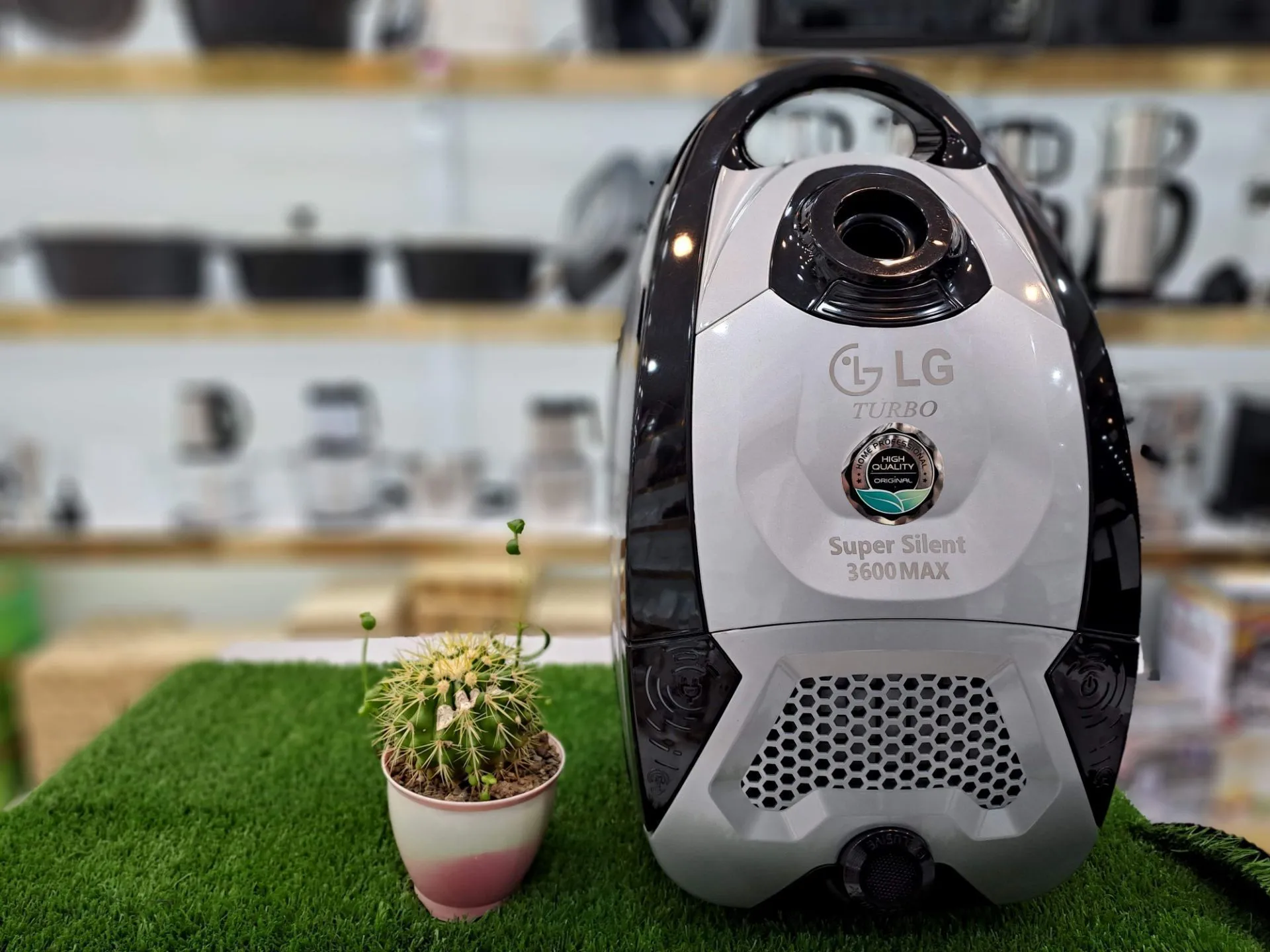 جاروبرقی موشکی ال‌جی طرح LG