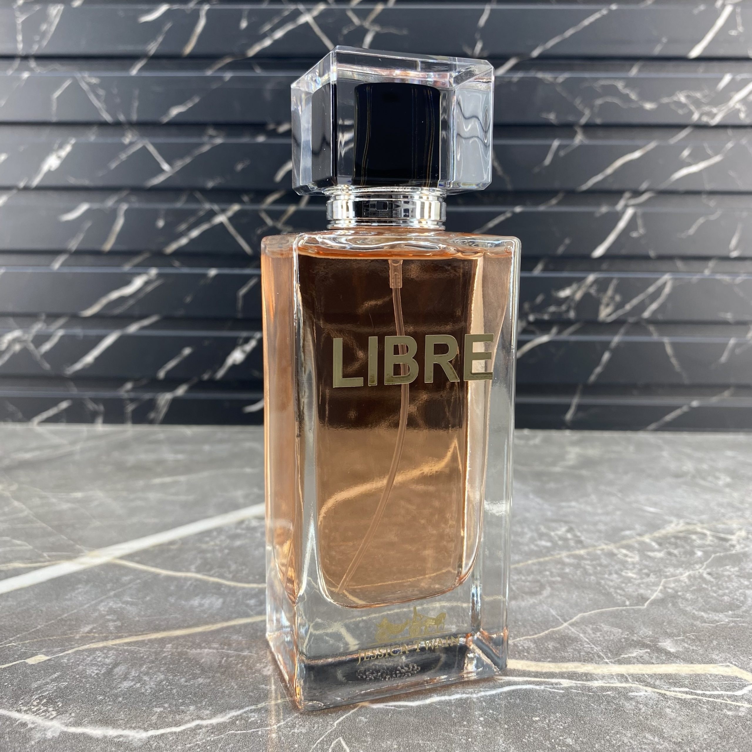 ادکلن لیبری جسیکا تویین — تصویر ۴