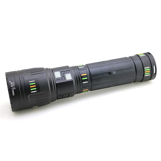 چراغ قوه زوم دار هشت باتری اسمال سان SMALL SUN ZY-T600 — تصویر ۲