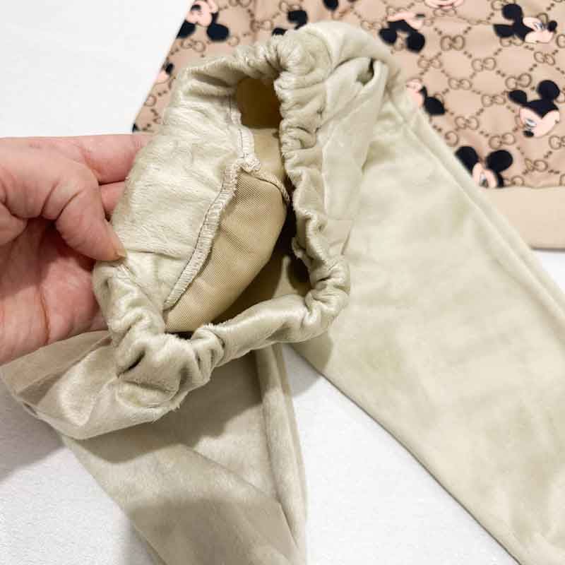 بلوز شلوار بچه گانه مخمل میکی قهوه ای — تصویر ۶