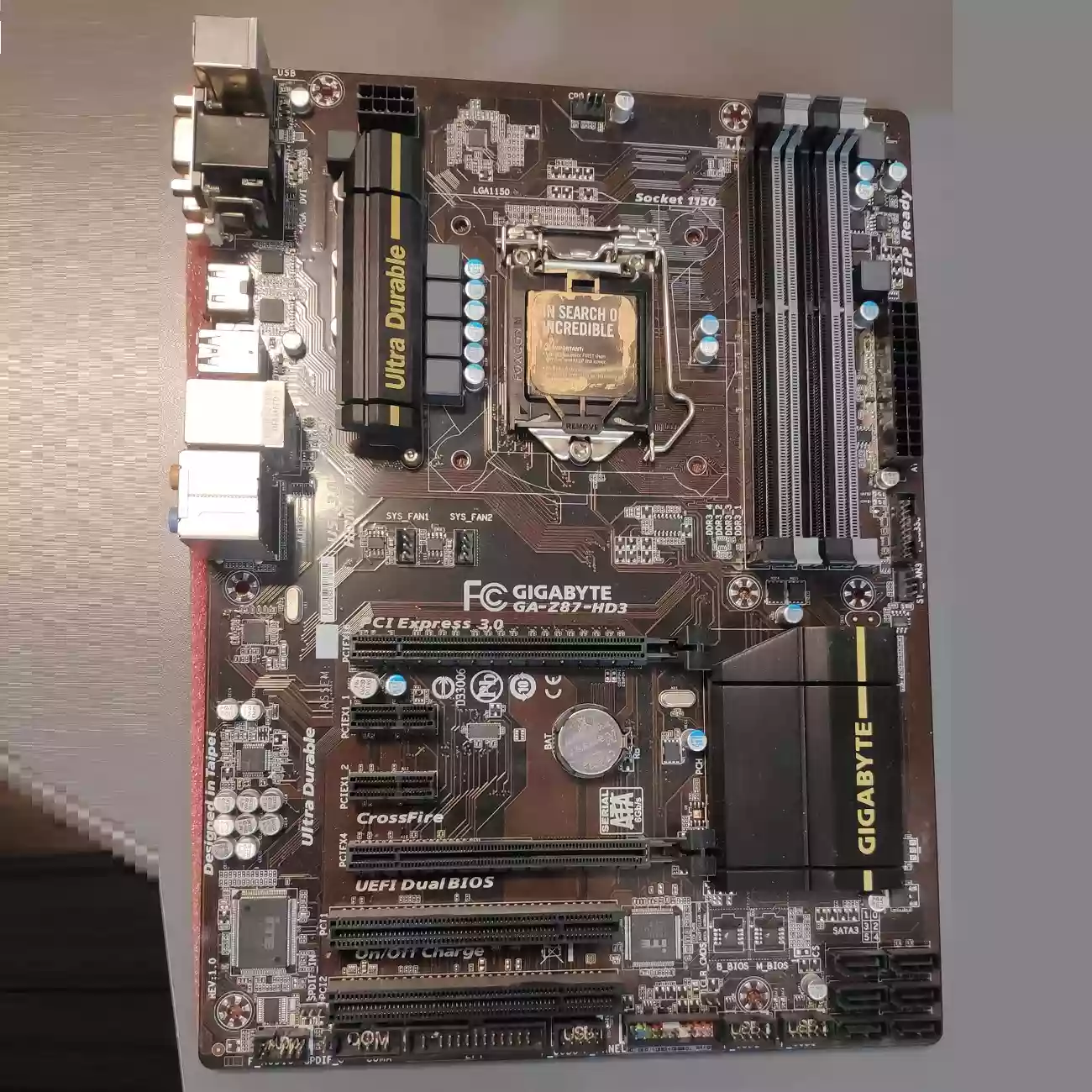 مادربرد گیگابایت Gigabyte Z87 – کار کرده