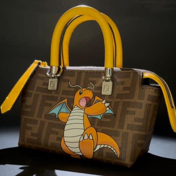 کیف دستی زنانه فندی مدل x Pokémon — تصویر ۳