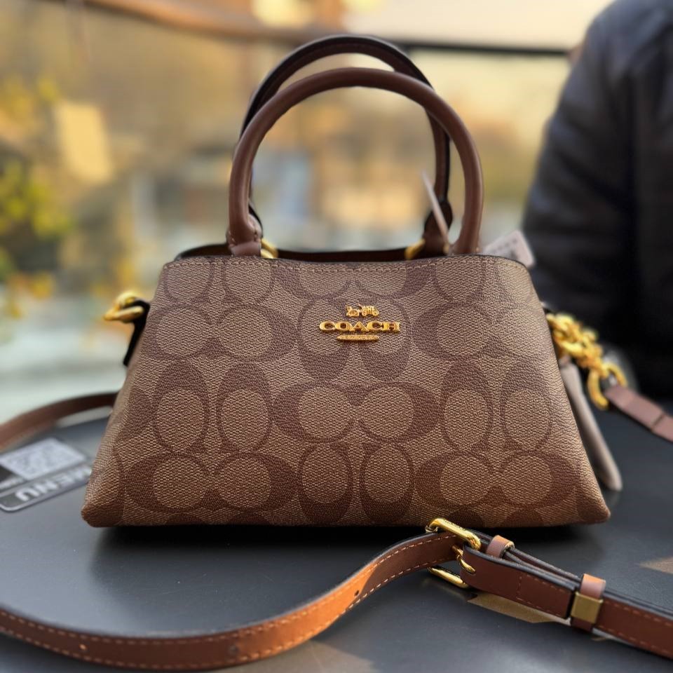 کیف دستی زنانه کوچ مدل Zuri — تصویر ۳