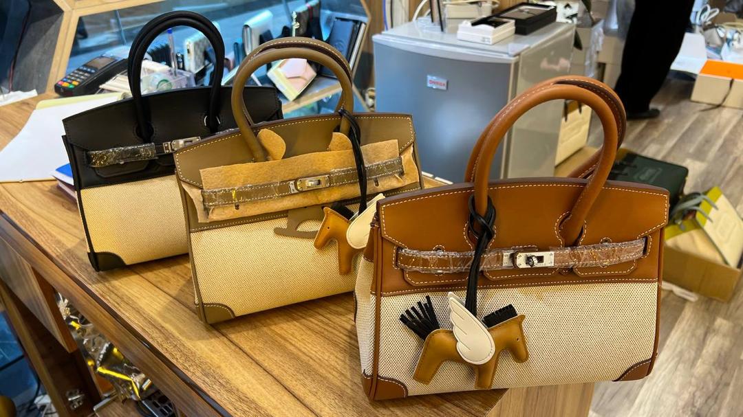 کیف دستی زنانه هرمس مدل بیرکین 25 | Birkin چرم و جیر — تصویر ۶