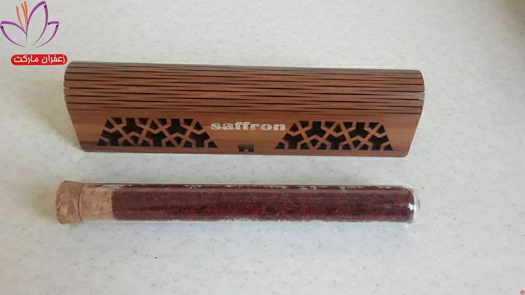 باکس چوبی هدیه استوانه ای دو مثقالی — تصویر ۳