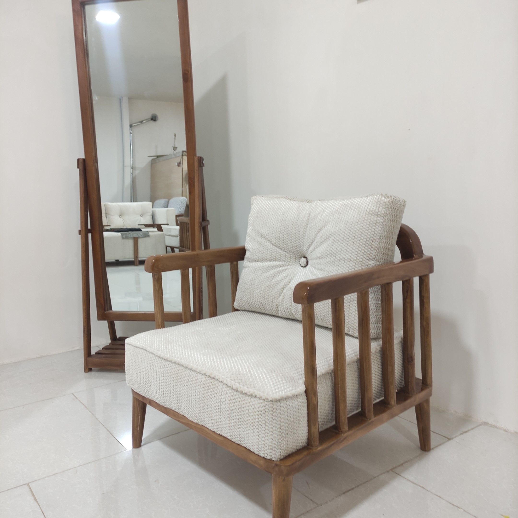 مبل نرده ای — تصویر ۴