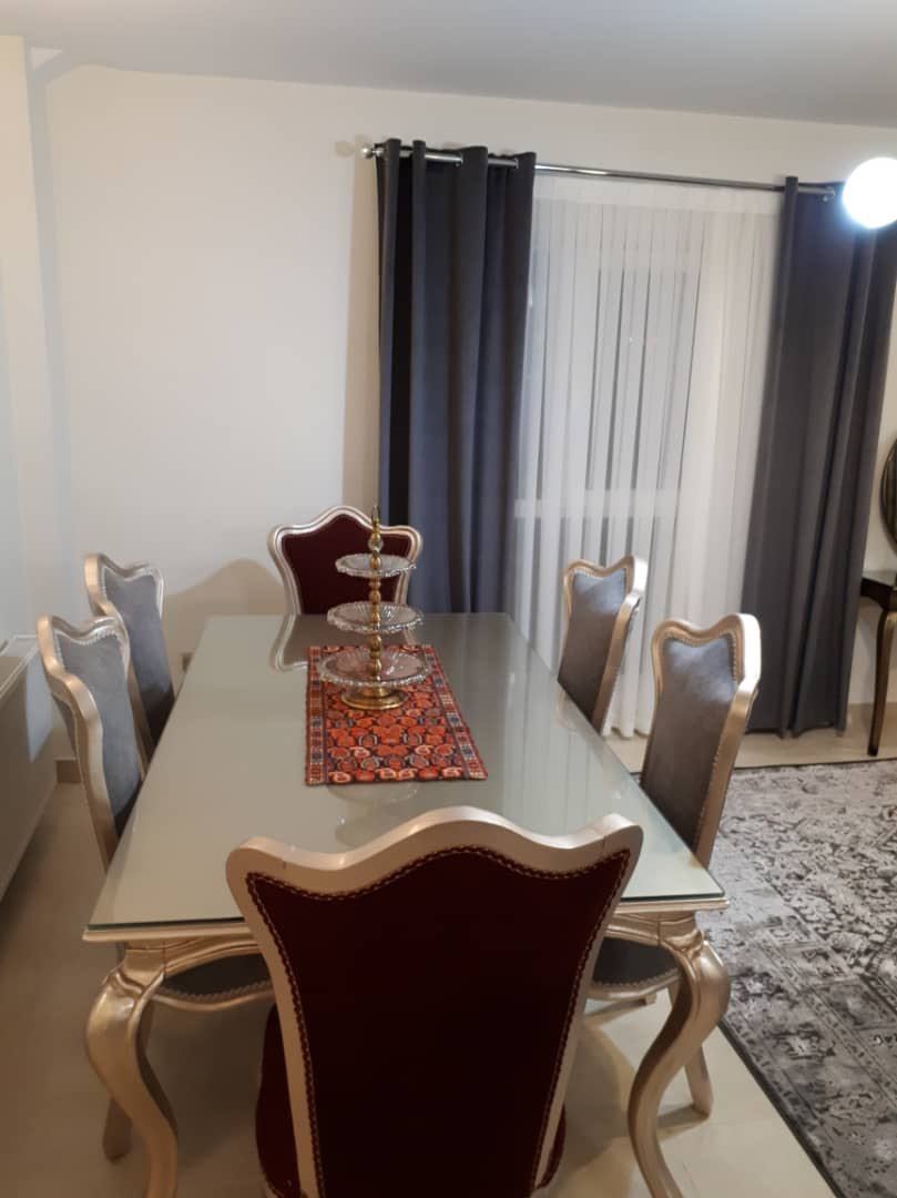مبل پرستیژ | مبل کلاسیک بدون منبت — تصویر ۴