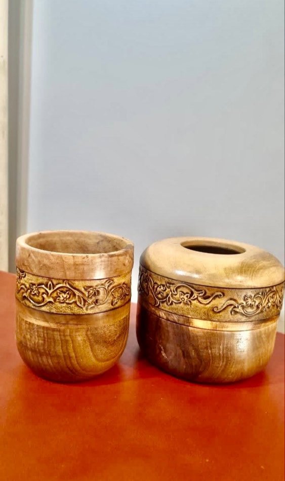 ست جعبه دستمال و جای کارد و چنگال چوب گردو و چرم طبیعی(کیفیت بالا/ کار خاص) — تصویر ۴