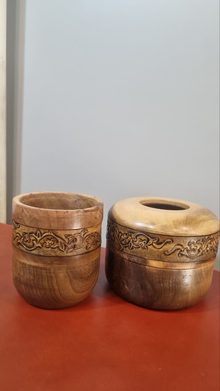 ست جعبه دستمال و جای کارد و چنگال چوب گردو و چرم طبیعی(کیفیت بالا/ کار خاص) — تصویر ۸