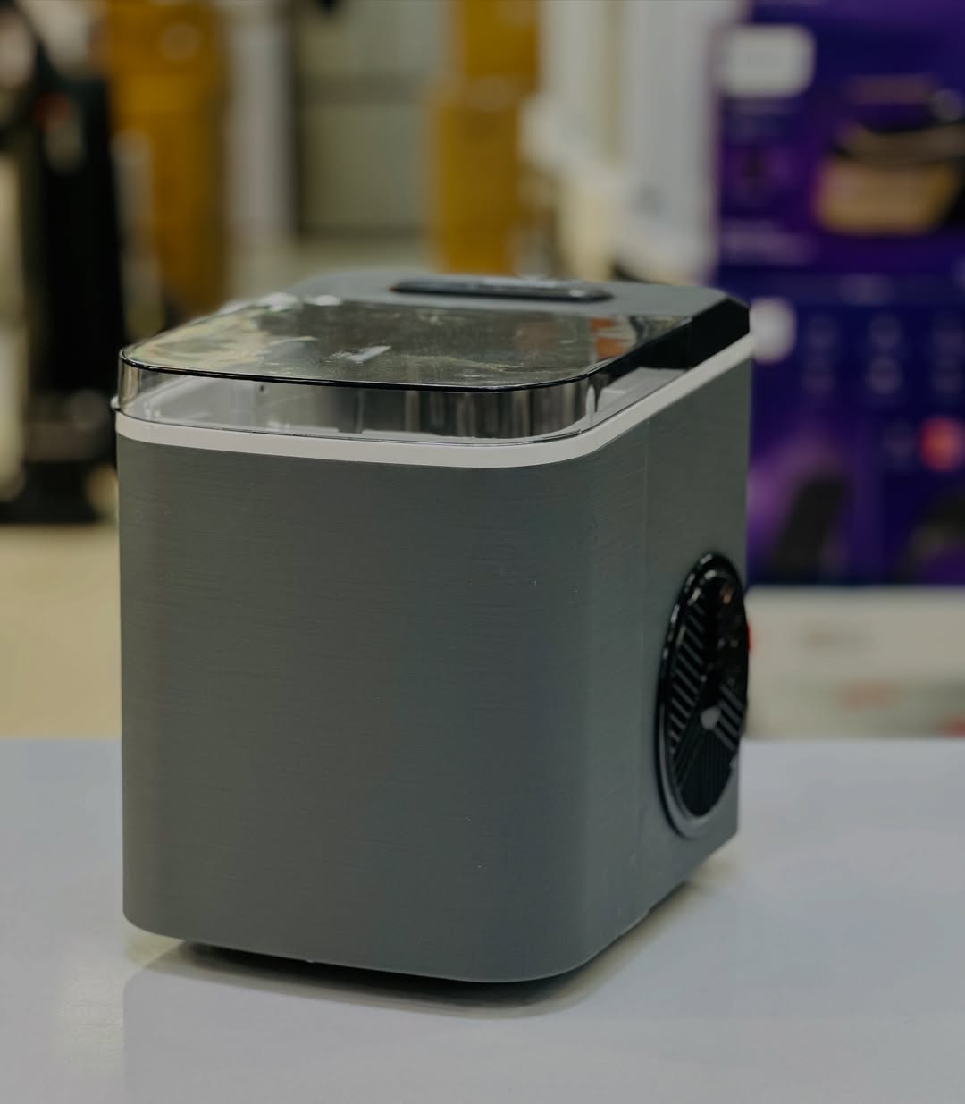 یخساز بیسمارک تحت لیسانس آلمان bismark BM2190 — تصویر ۲