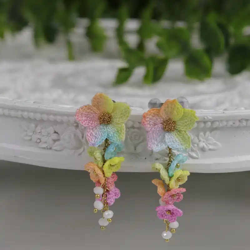 گیره روسری گل شکوفه گیلاس کد 789 — تصویر ۳