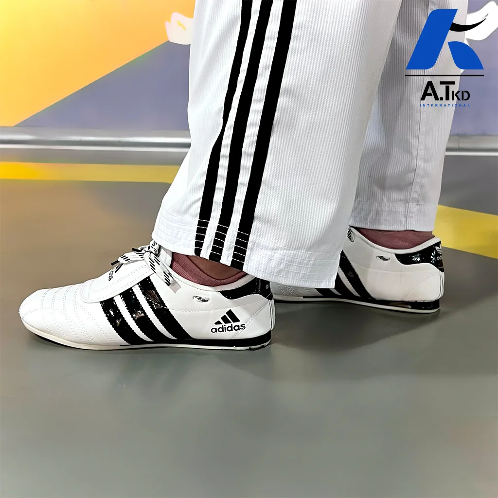 کفش تکواندو فوم طرح آدیداس Adidas — تصویر ۳