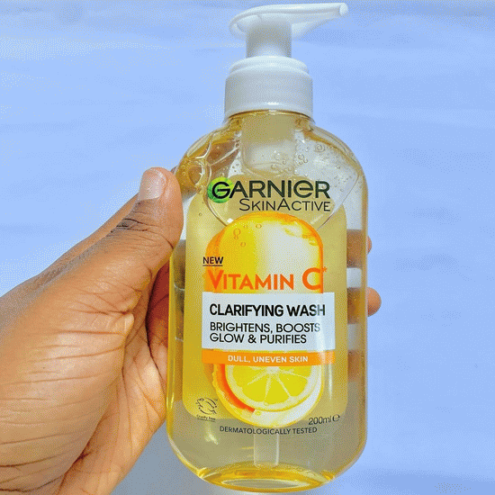 ژل شستشوی صورت ویتامین سی گارنیر 200 میل GARNIER CLARIFYING WASH VITAMIN C