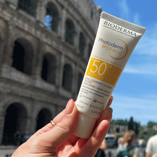 ضد آفتاب ضد لک بی رنگ اسپات ایج فتودرم بایودرما 40 میل BIODERMA PHOTODERM SPOT-AGE SUN ACTIVE DEFENSE