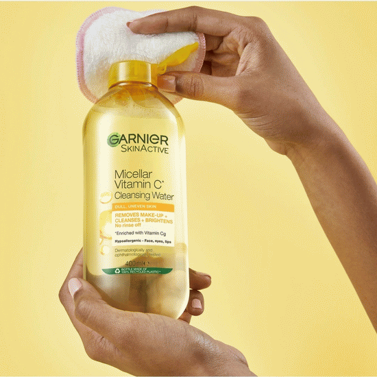 محلول پاک کننده آرایش چشم و صورت ویتامین سی گارنیر 400 میل GARNIER VITAMIN C MICELLAR WATER