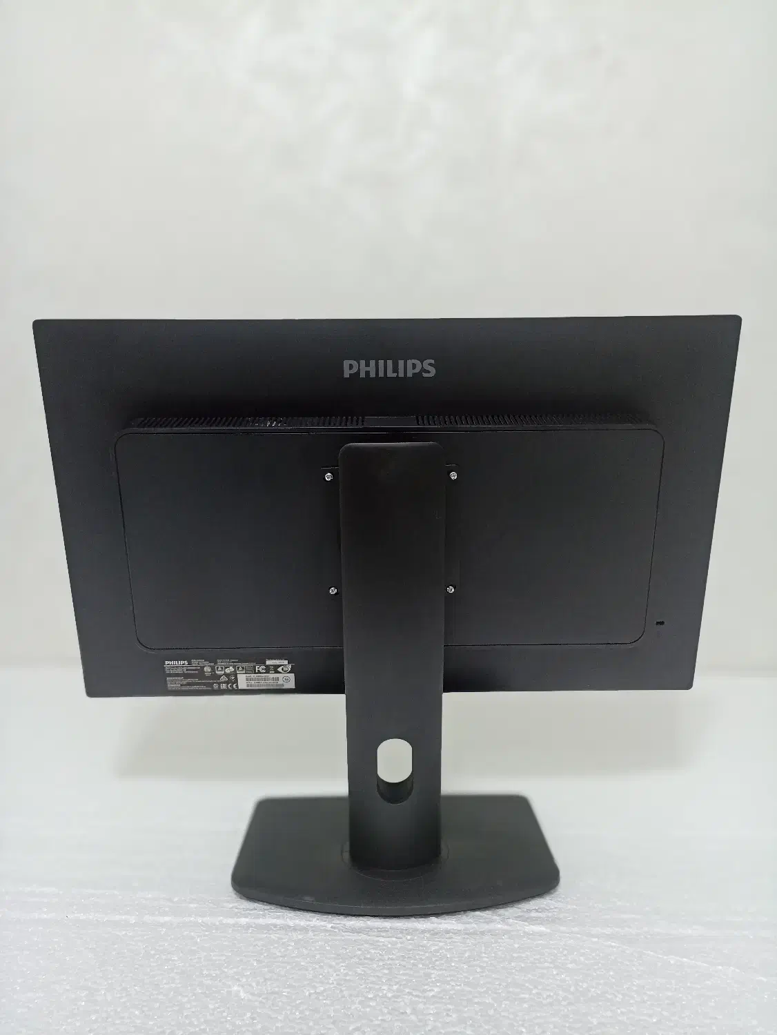 مانیتور 25 اینچ Philips Brilliance 258B رزولوشن 2K (استوک) — تصویر ۴