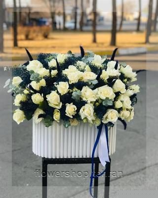 سبد گل ارکیده برای خواستگاری ؛ هدیه‌ای امن برای وقتی نمی‌دانی چه بخری — تصویر ۲