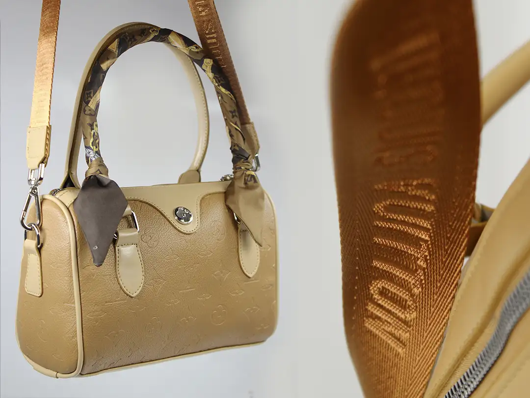 کیف دستی و دوشی زنانه 1762 LOUIS vuitton | لوئیس ویتون — تصویر ۳