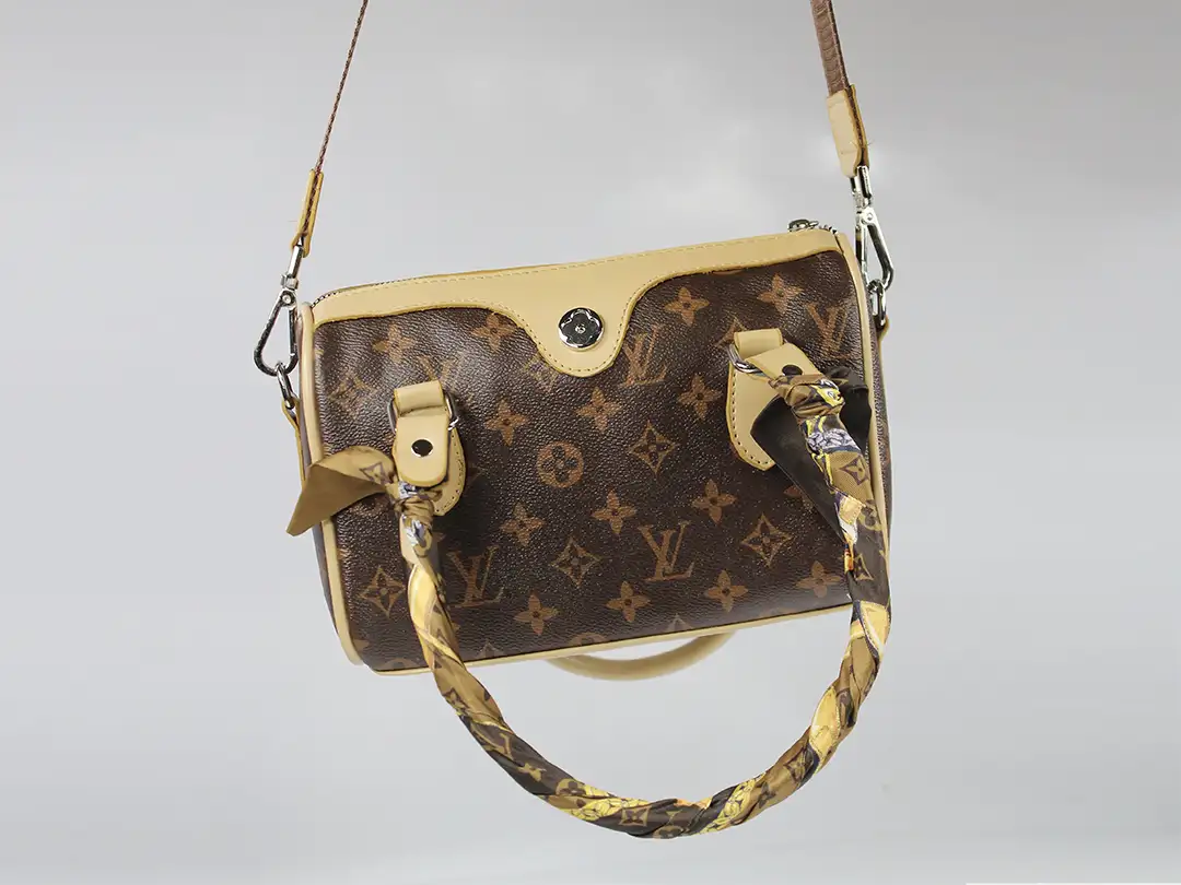کیف دستی و دوشی زنانه 1762 LOUIS vuitton | لوئیس ویتون