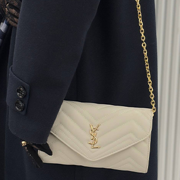کیف دوشی زنانه YSL مدل 409 — تصویر ۶