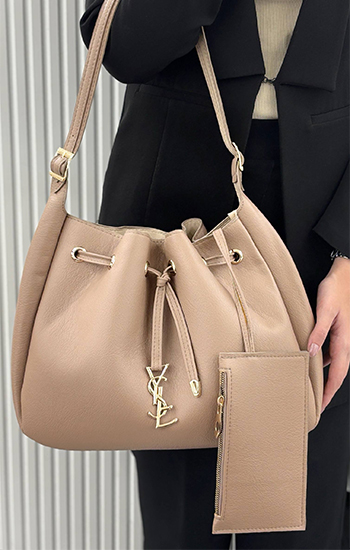 کیف دوشی زنانه Louis Vuitton مدل 447 — تصویر ۶