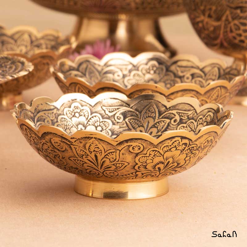 ست هفت سین برنجی آنتیک کد 248 — تصویر ۵