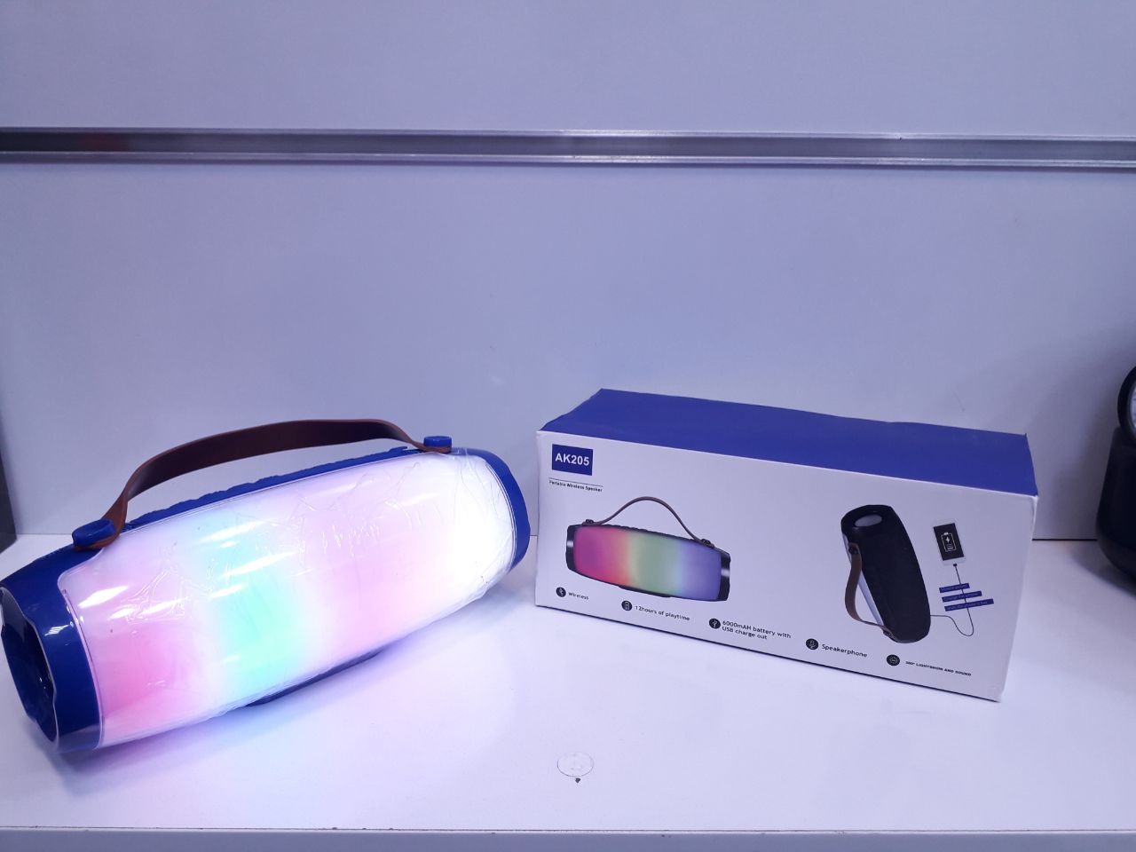 اسپیکر بلوتوثی رنگین کمانی مدل AK-205