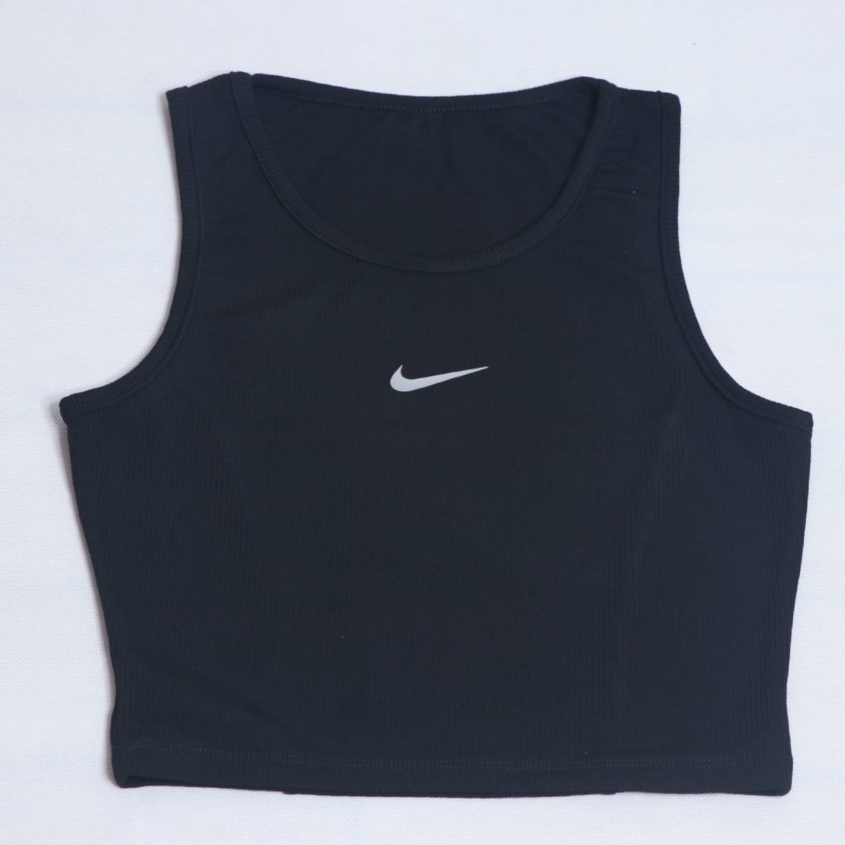تاپ کراپ Nike — تصویر ۴